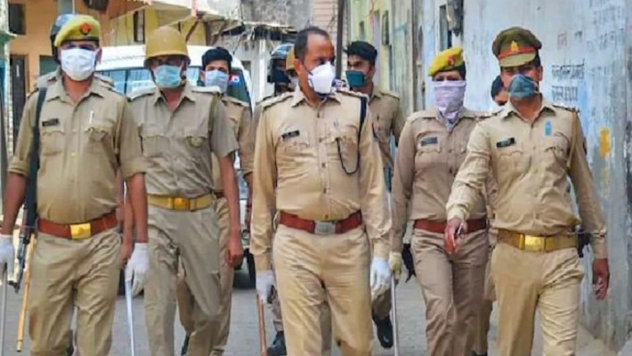 दिल्ली में 2 आतंकियों की गिरफ्तारी के बाद यूपी में जारी अलर्ट, अयोध्या, मथुरा-काशी में कड़ी सुरक्षा के निर्देश